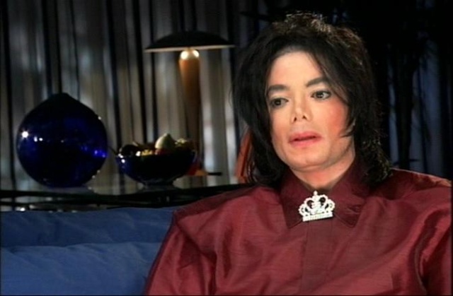 [DL] Living With Michael Jackson 2003 Documentary (Excellent Quality) AVI Living35