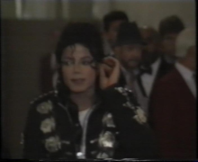 [DL] The Mad Bad World Of Michael Jackson The_ma26