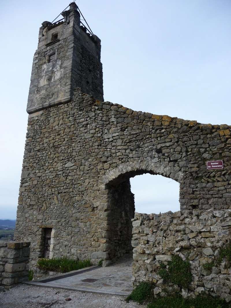 Châteauneuf-de-Mazenc P1130139