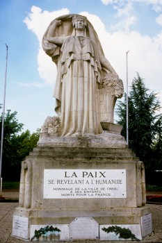 Monuments pacifistes en Picardie Creil10