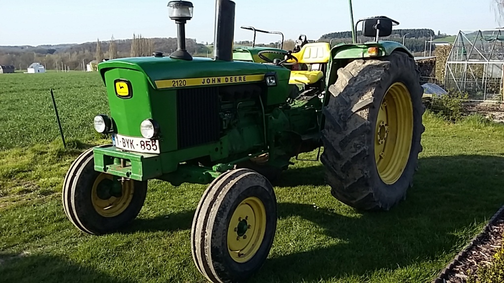 John deere 2120 20150410