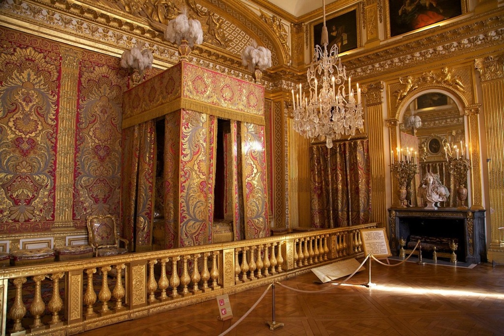 16 juillet 1701: Louis XIV s'installe dans la chambre royale de l'Appartement du roi au château de Versailles Appart10