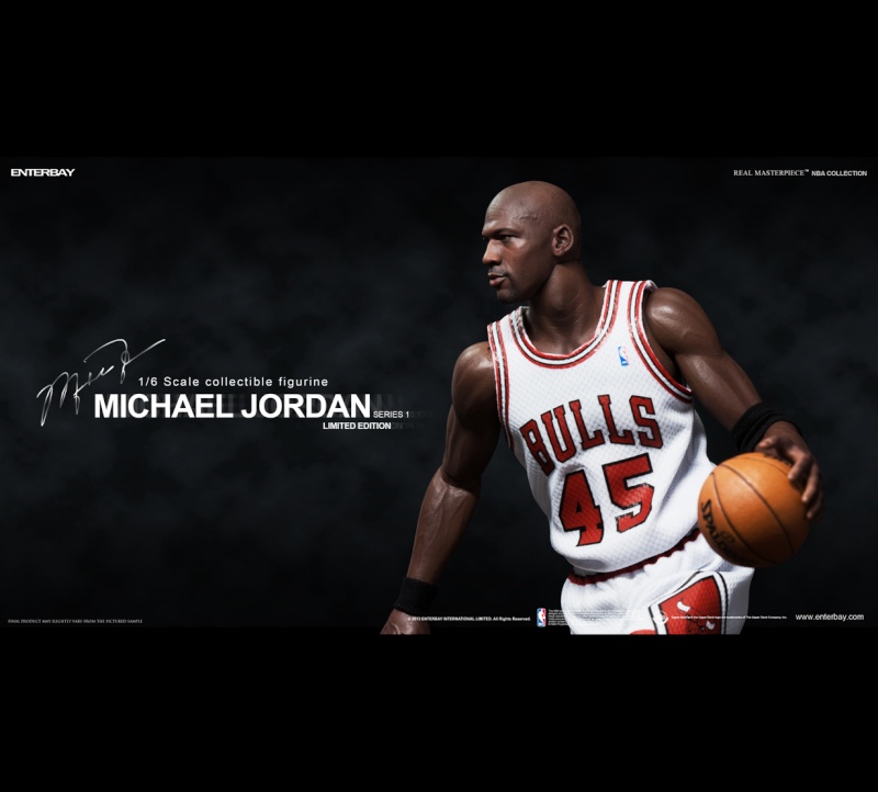 MICHAEL JORDAN Series 1 “I’M BACK #45” HOME VERSION Limited Edition 2161
