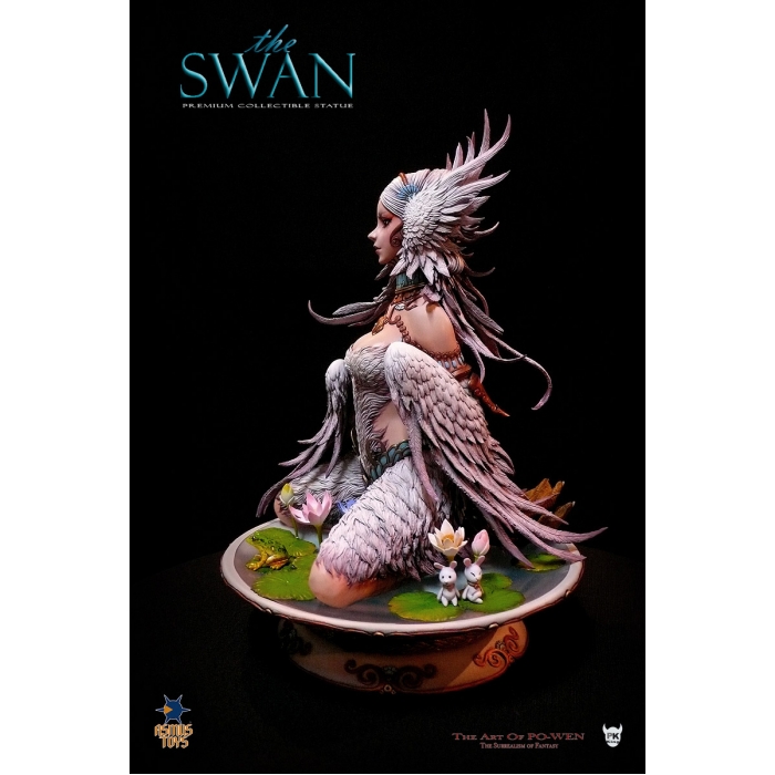 The Swan White Edition 639