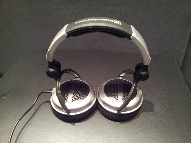 Beyerdynamic-DT 440-Premium Stereo Headphone(New) 20140226