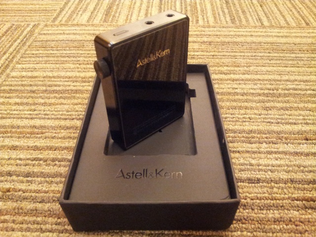 Astell & Kern-AK100-Portable Media Player-(New) 20140280