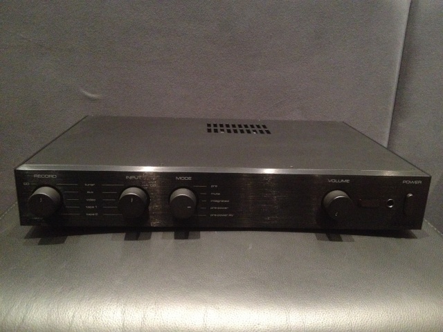 Audiolab-8200A Integarated Amp (New) Img_0630