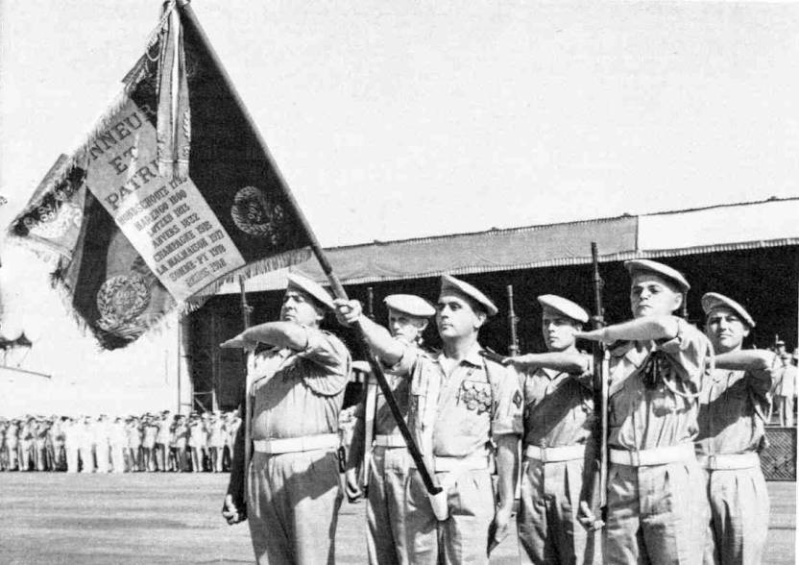 L'armée française quitte l'Algérie, été 1964 An196415