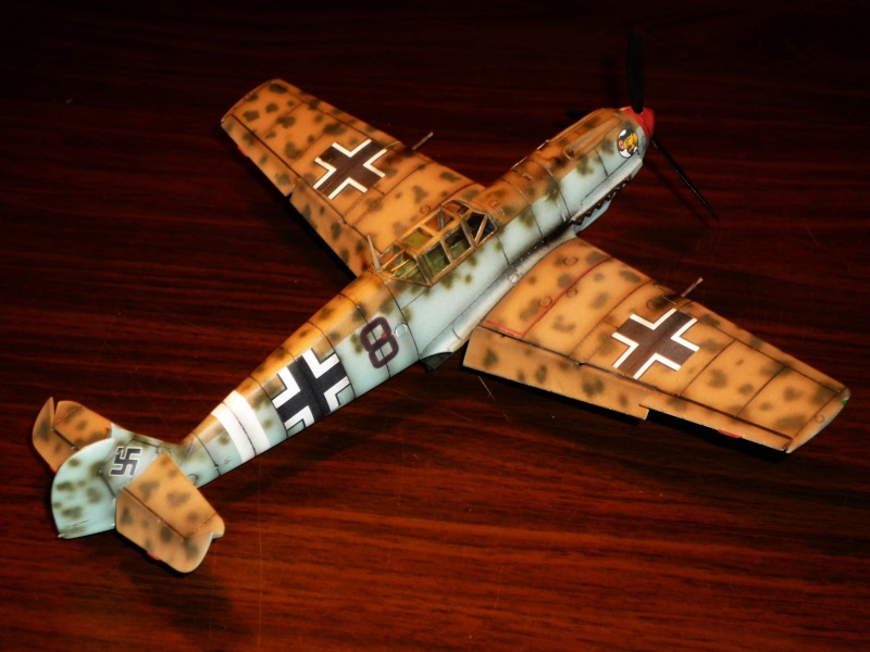 Messerschmitt Me Bf109E-7 (Trop) [Airfix] P1040711