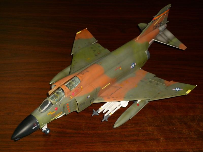 F-4 C/D Phantom II  [ REVELL ]  (Montage et Peinture terminés). - Page 2 P1080625