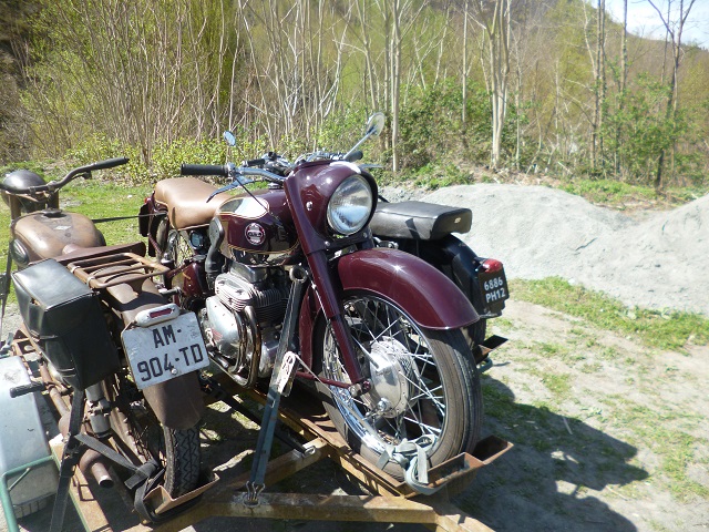 Bourse de Viviez (12) Autos&Motos Anciennes Le 6 avril 2014 P1040910