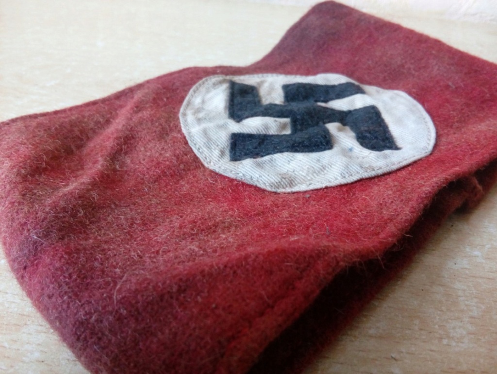 Authenticité brassard NSDAP 2022-010