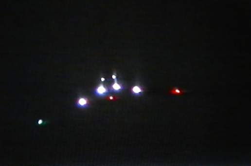 2014: le 12/03 à 22h12 - Lumière étrange dans le ciel - Toulouse - Haute-Garonne (dép.31) Ai-pl-11