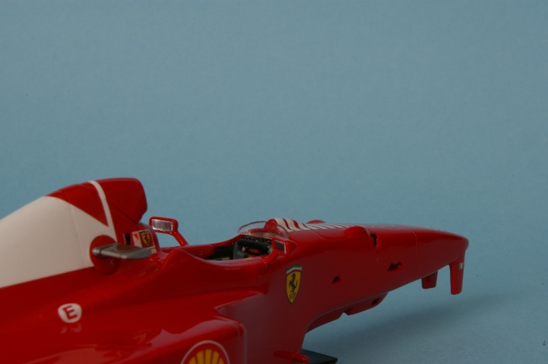 FERRARI F 310B Revell 1/24ème - Page 9 Imgp3914