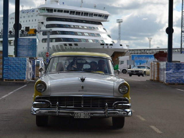 Classic Car Cruise Parade Tallin10