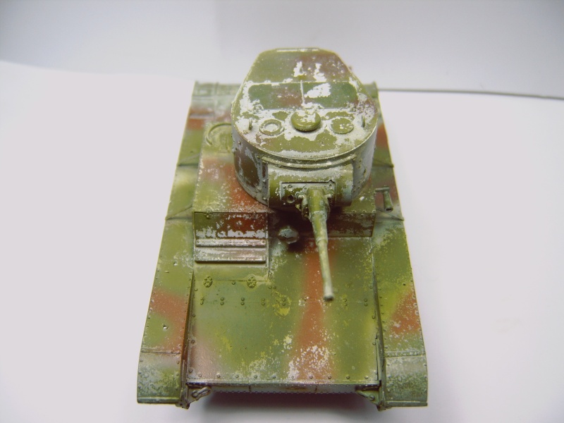 T26 Modèle 1933 Hobby Boss 1/35 Badige12