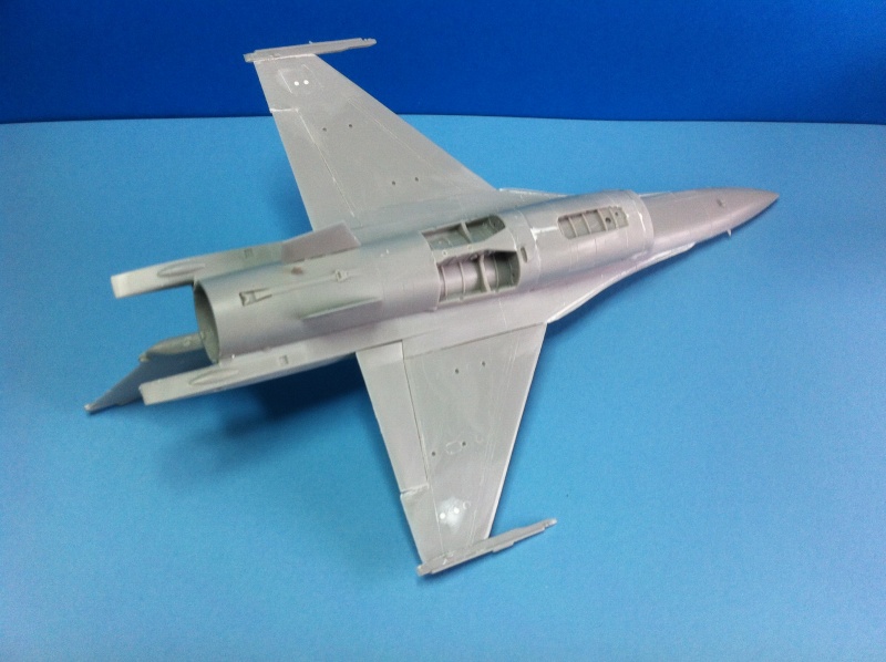 TRIO (!!!) de F-16 (HASEGAWA/ESCI) [1/72]  F-16_i14