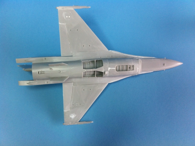 TRIO (!!!) de F-16 (HASEGAWA/ESCI) [1/72]  F-16_i15