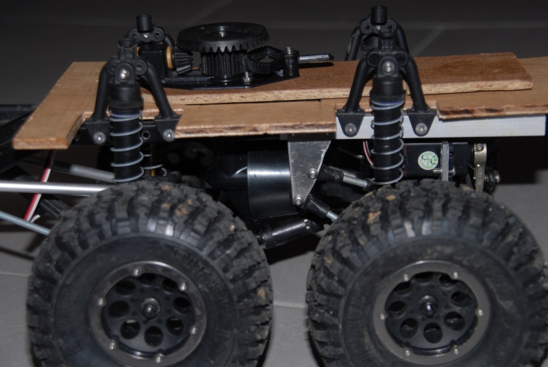 Le M.A.T.T. (4x4 amphibie sur chassis Unimog) 2014-011