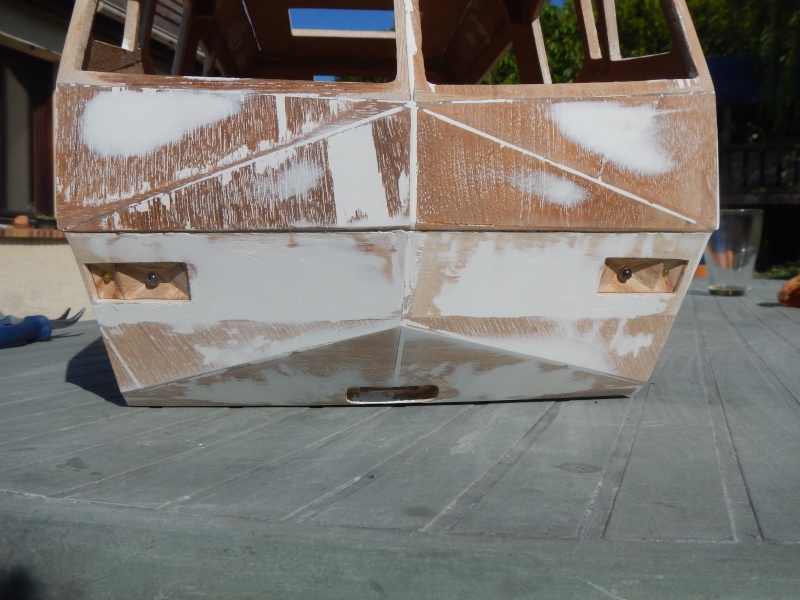 Le M.A.T.T. (4x4 amphibie sur chassis Unimog) - Page 2 2014-043