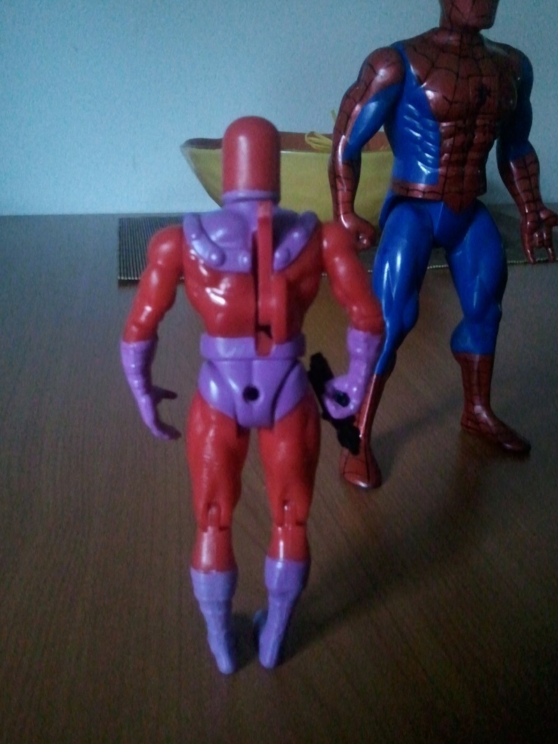 Spiderman parlante + Magneto scintillante !!!! Wp_00414