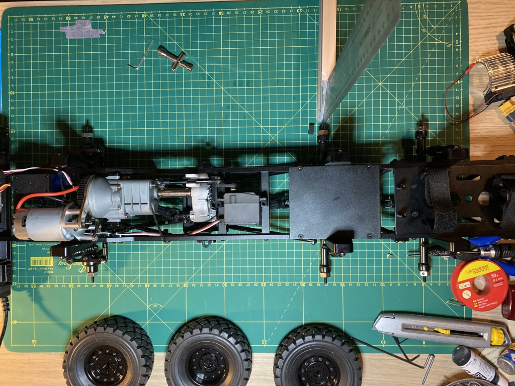 Montage camion 6x6 rc4wd Beast 2 - Page 2 Image12