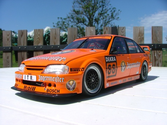 Opel Omega groupe A Championnat d'Allemagne 1990 (1/43) - Page 3 Jager_10