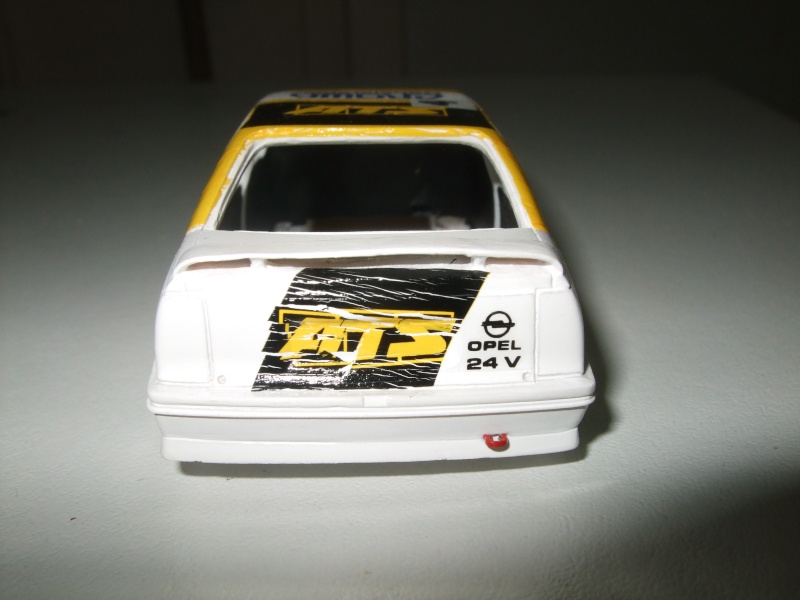 Opel Omega groupe A Championnat d'Allemagne 1990 (1/43) - Page 3 Opel_d13