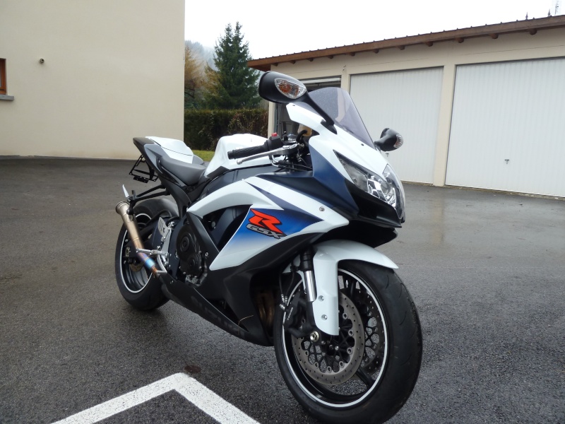 Ma premiere sportive Gsxr 750 L0 P1070913