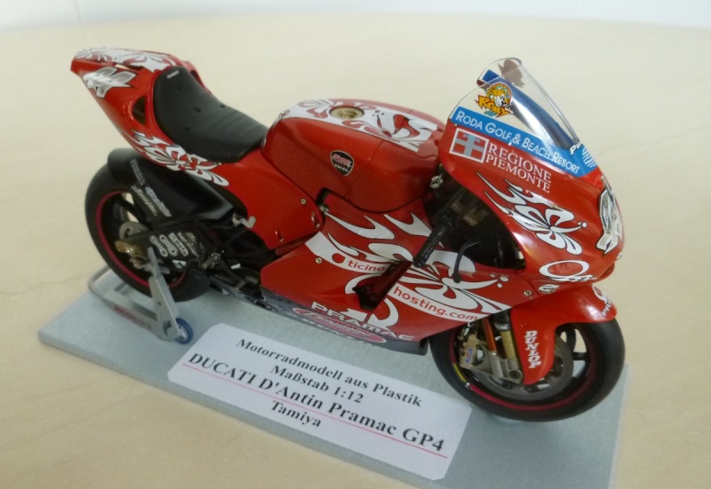 DUCATI GP4 D'Antin Pramac 1:12 Tamiya GALERIE P1010681