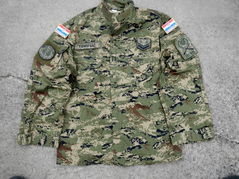 Croatian Temperate field jacket, and Desert set Dscn0547