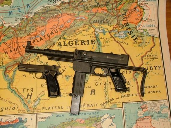 Le PM "MAT 49" de la Manufacture d'Armes de Tulle 000ano10