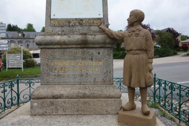 Monument aux morts de Gentioux- Pigerolles ( Creuse) Dsc01323