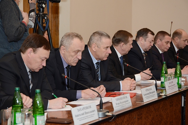 Алексей Островский предупредил подчиненных о том, что, начиная с 13 января, он начнет объезд районов с рабочими визитами 136