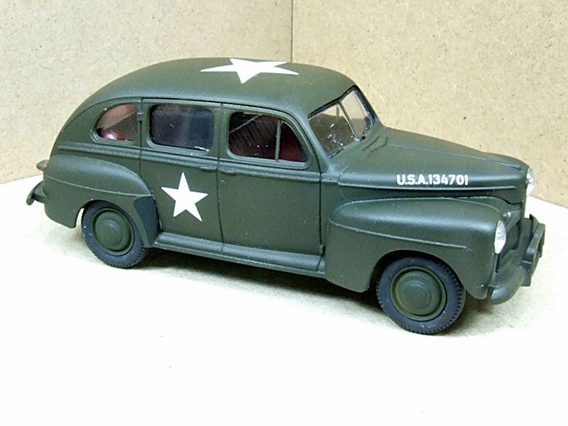 1942 US Army Staff Car. Ford Fordor 00154