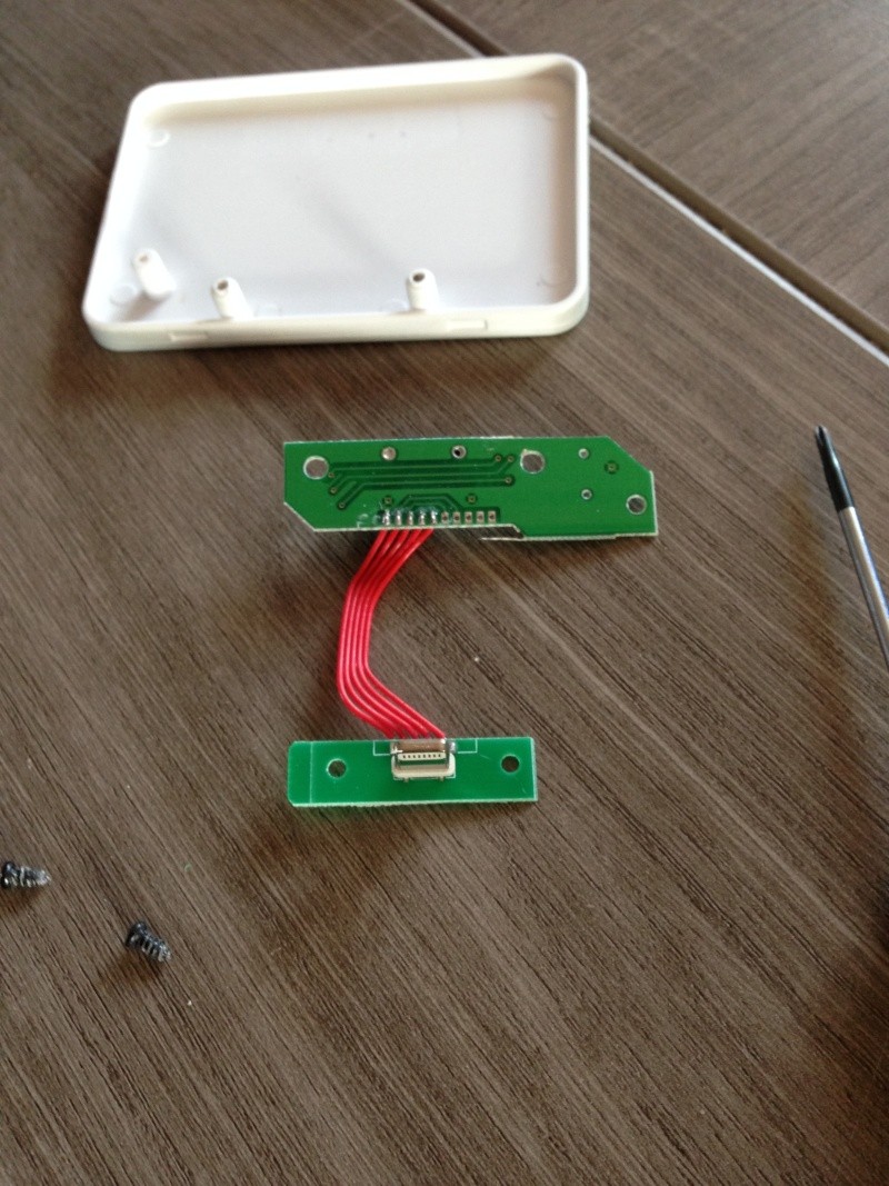 [TUTO] Dock iPhone/Samsung USB dans le cendrier à moindre frais Img_1020