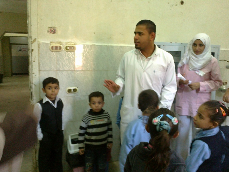 زيارة اطفال روضة التحرير الى المركز الطبى  بكفر صقر Ousuo417