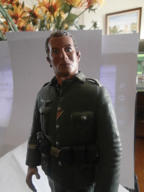 figurine soldat allemand ww2? P4110214