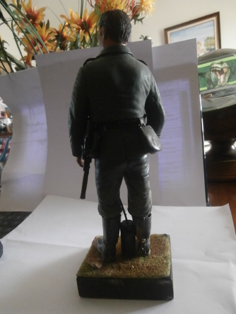figurine soldat allemand ww2? P4110215