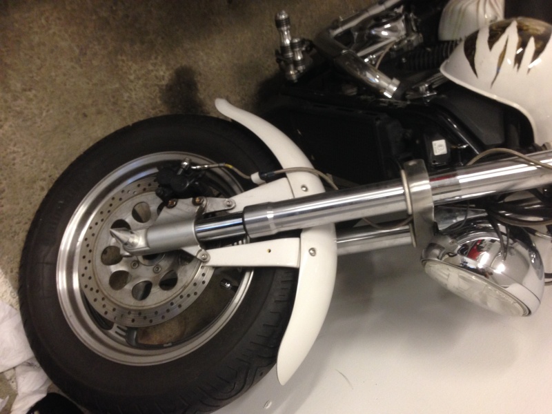 Spikes on the wheel shaft. .......... 1998 Suzuki VZ800 Photo_14