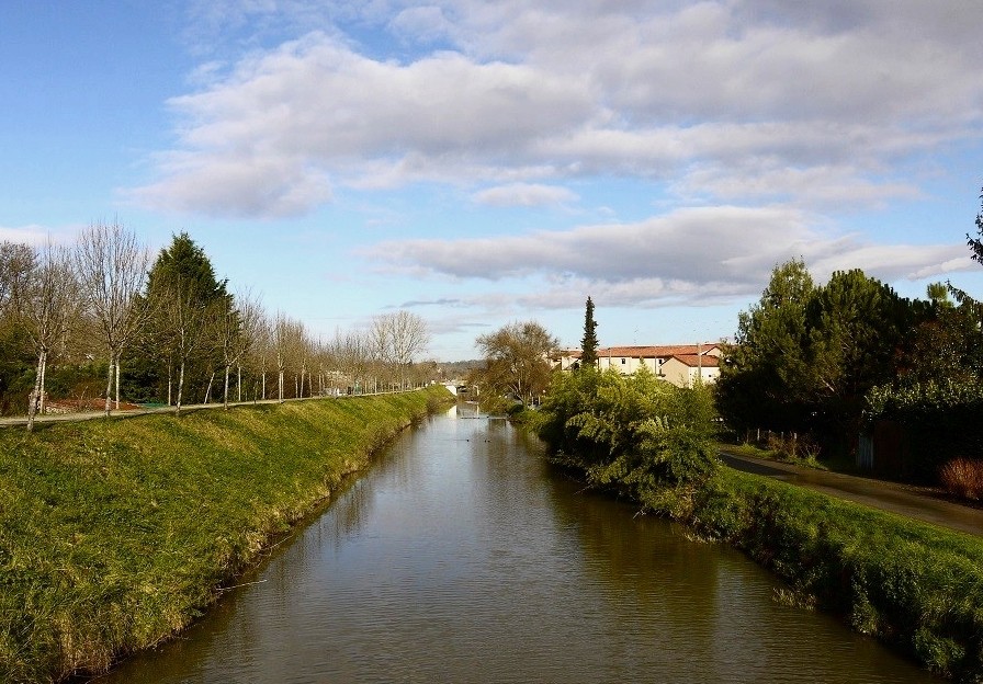 Un beau jour au canal Test11