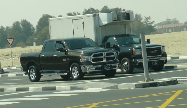 LES 4X4 DE DOHA /QATAR !!! - Page 2 Dodge_10