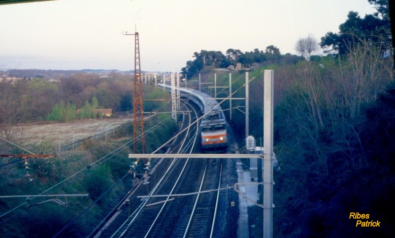 Photos et vidéos de la ligne Bordeaux - Toulouse - Narbonne - Sète (Fil 3) - Page 2 Divrs_13
