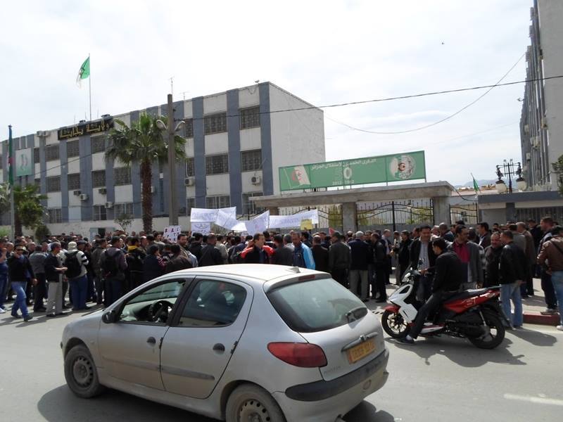 Mouvement "barakat" : Photos du SIT IN du 02 Avril 2014 à Béjaia 910