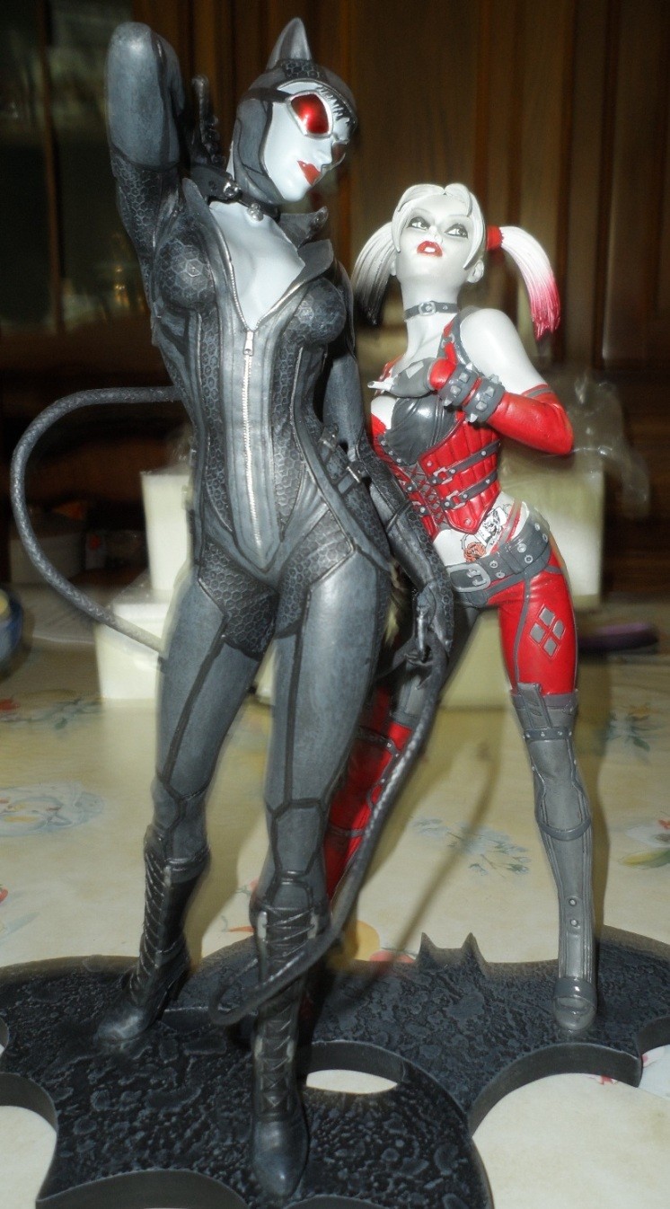 Batman: Arkham City - Harley Quinn Statue - Page 2 Catwom10