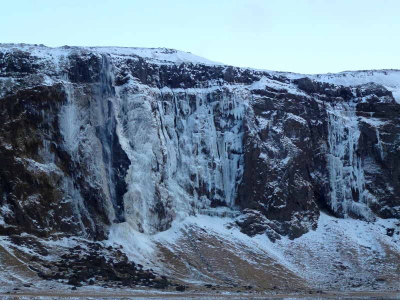 Islande, un jour, une photo - Page 5 P1070215