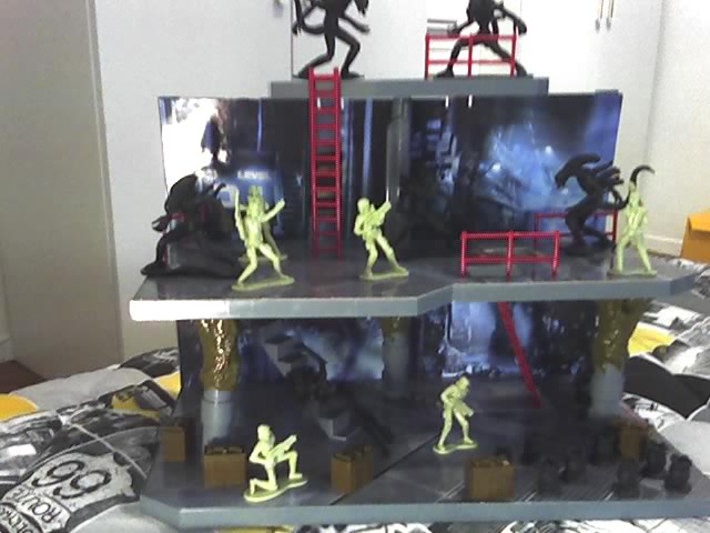 Aliens deluxe playset 23-11-10