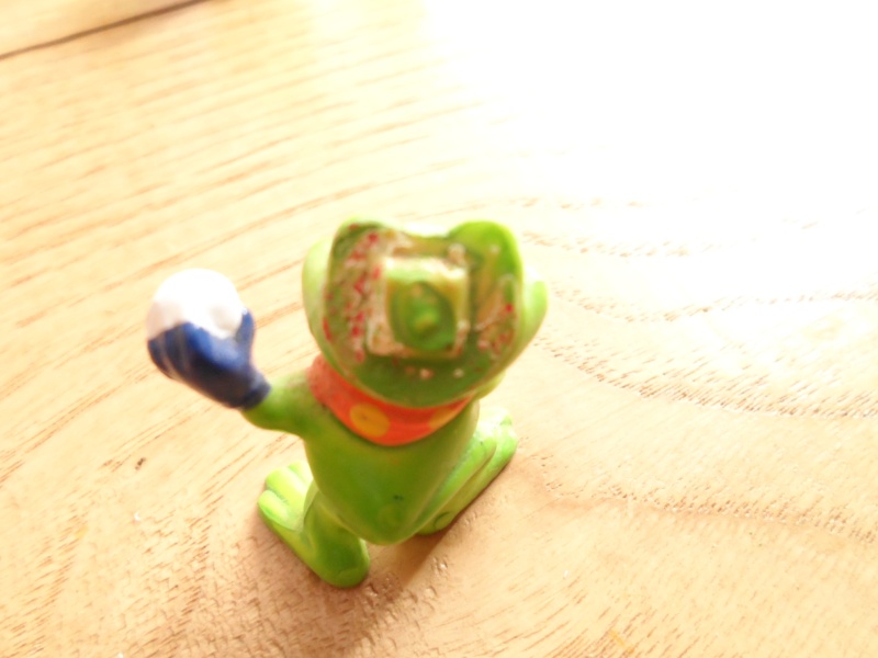 Sorprese Kinder personaggi vari dipinti a mano Sam_3317