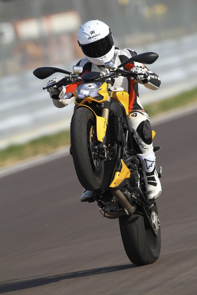 MOTO RACING - Page 13 Ducati10