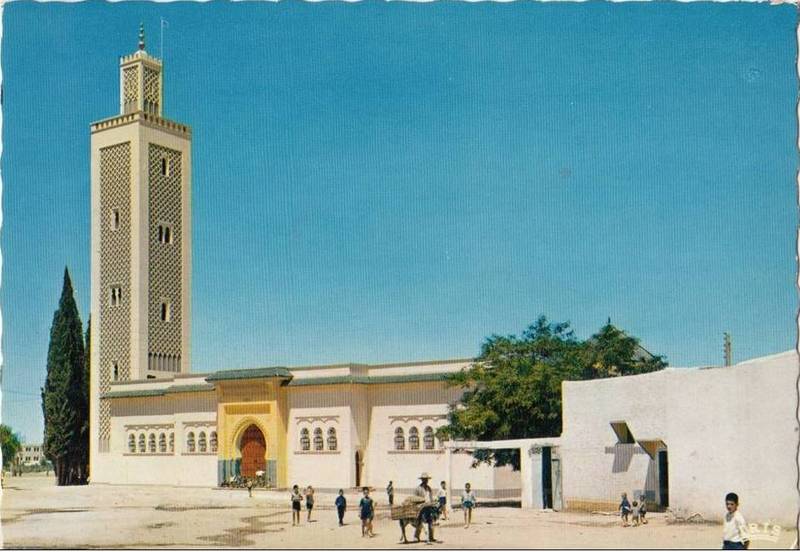 Cultes et Edifices Religieux au Maroc - Page 12 Mosque10